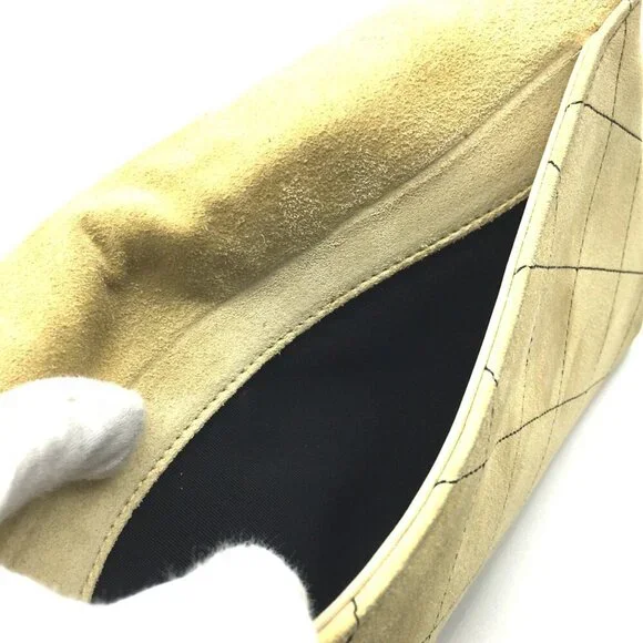 CHANEL Cream Shoulder Bag - Picture 9 of 13